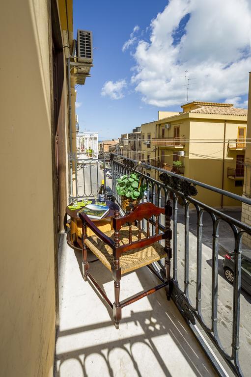 Agli Affreschi Ξενοδοχείο Castellammare del Golfo Εξωτερικό φωτογραφία